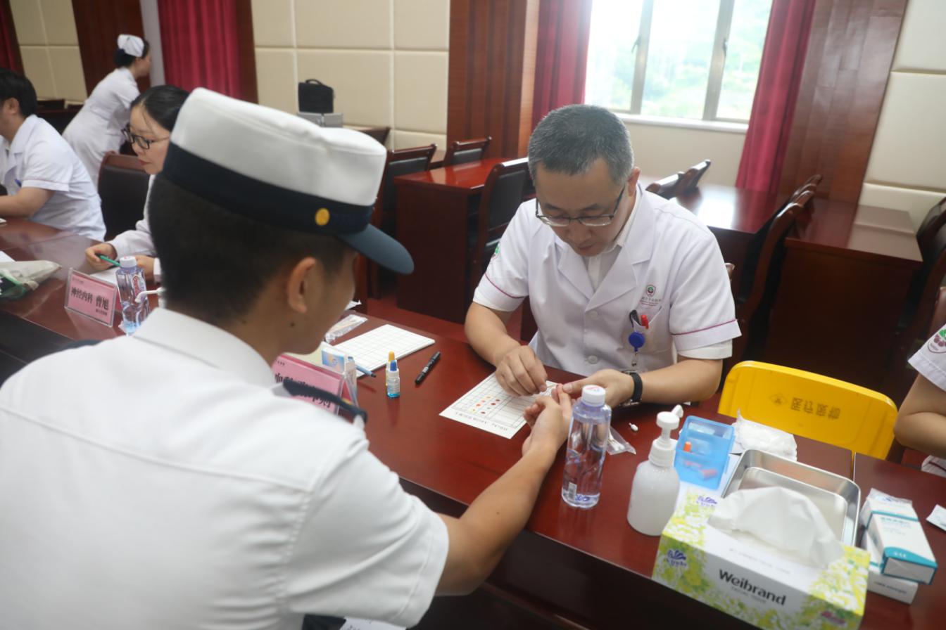 张印则